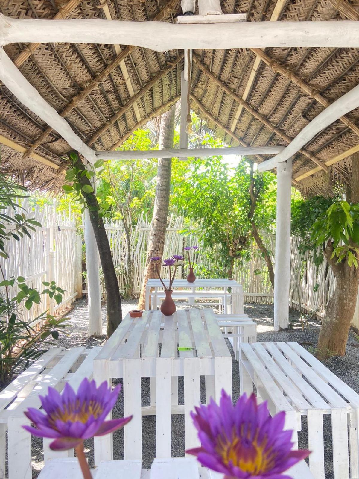 Hiricurry Hostel & Restaurant Dikwella Bagian luar foto