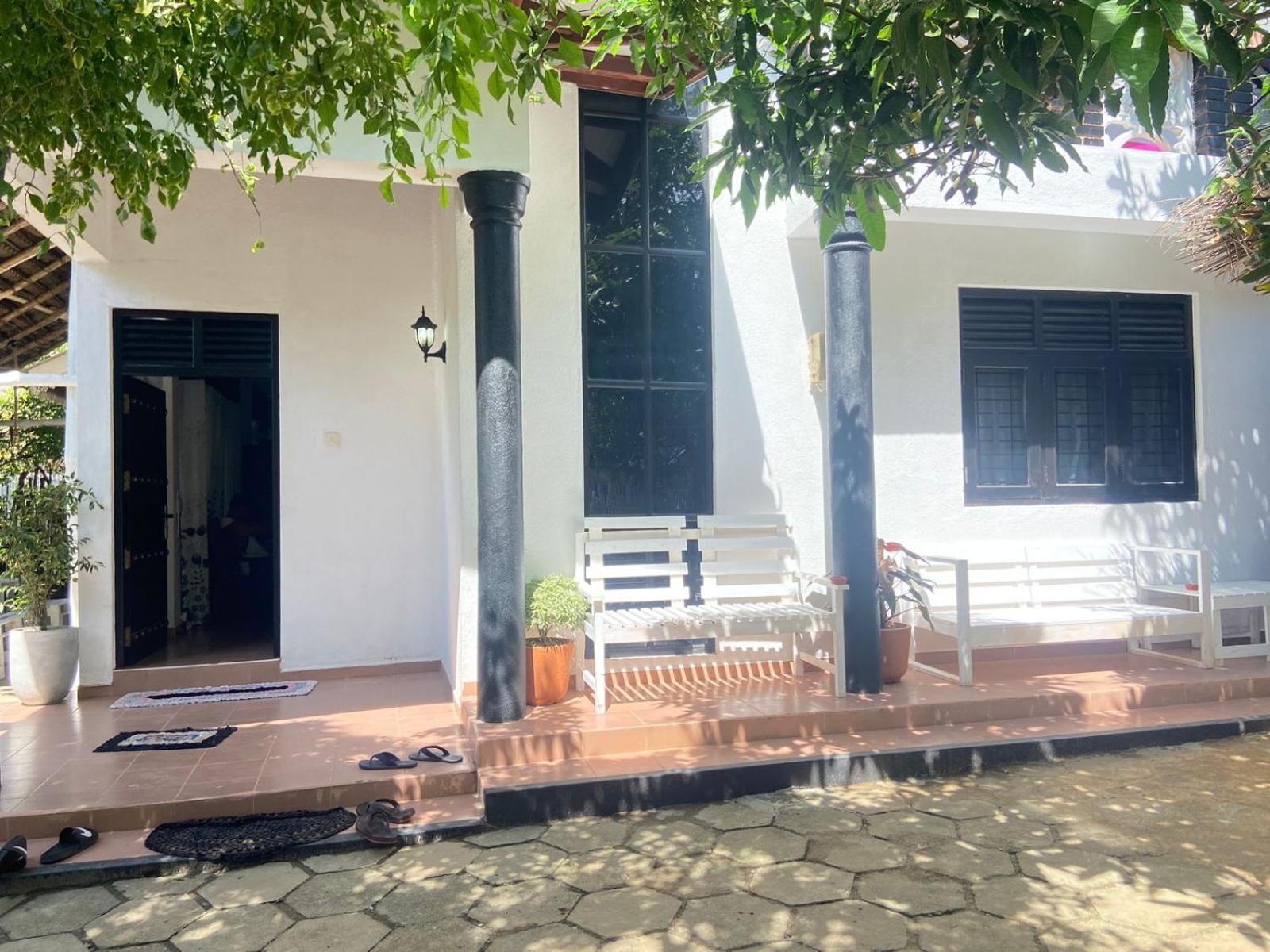 Hiricurry Hostel & Restaurant Dikwella Bagian luar foto